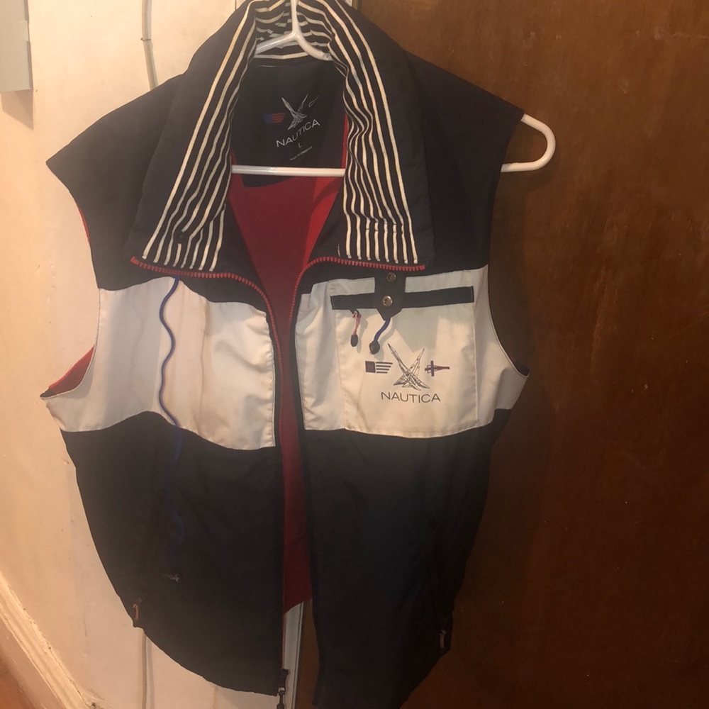 Springish colorful sports vest red and navy